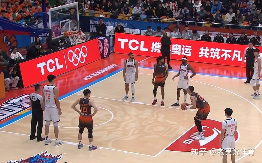 安博体育官网-今晨利物浦强势反弹国际比赛日广东宏远豪取连胜，今夜纽约尼克斯调整名单以备法国杯瞬间刷屏(广东宏远重签贝兹利)